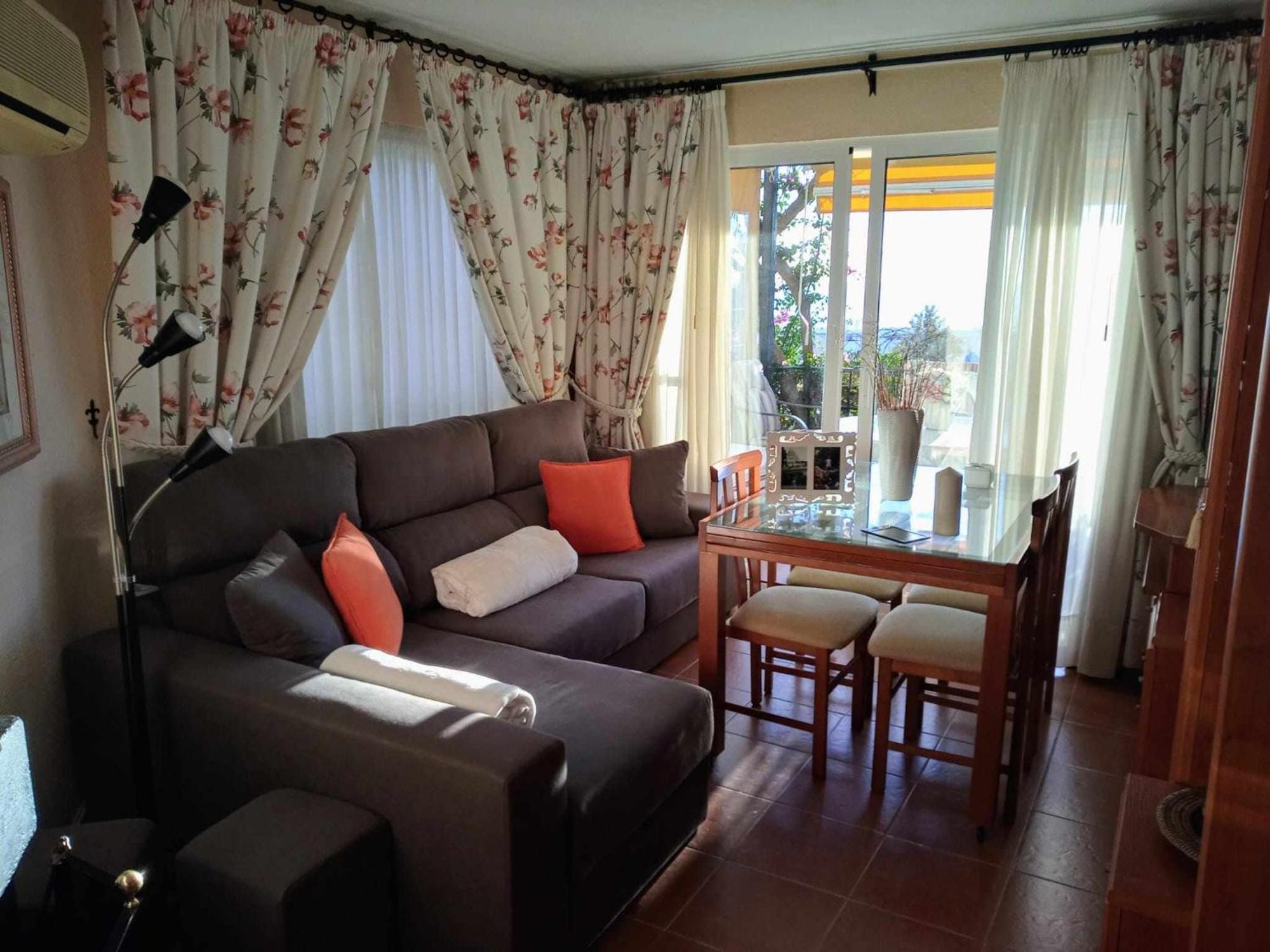 La Carihuela A 5 Minutos De La Playavistas Al Mar Apartman Torremolinos Kültér fotó
